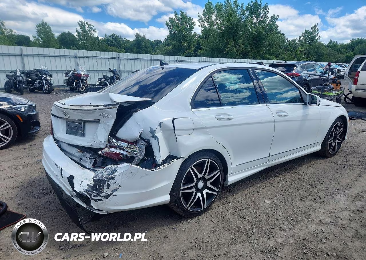 2014 Mercedes-Benz C 250 VIN:WDDGF4HBXEA960816 - 3