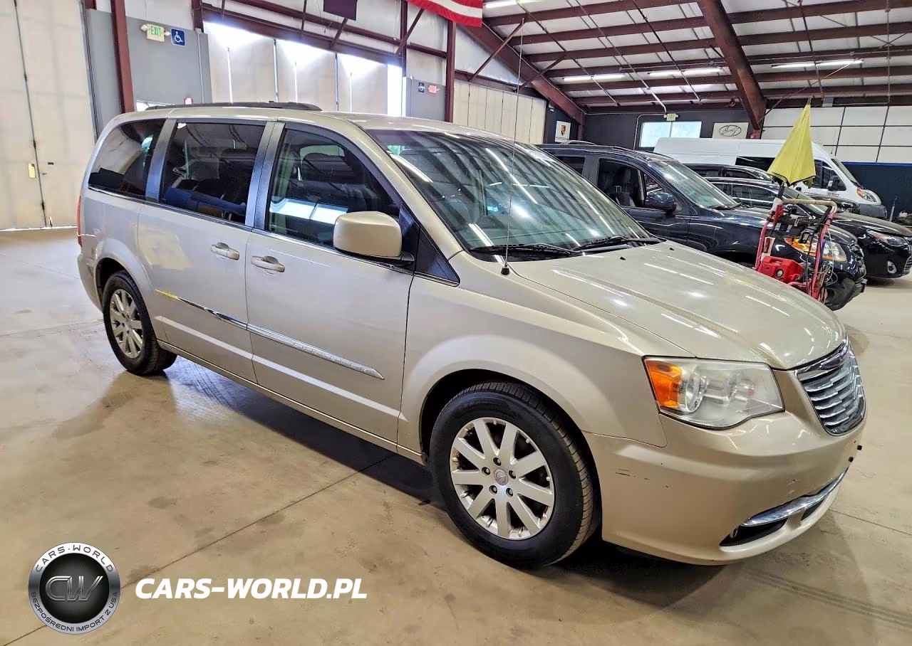 2014 Chrysler Town & Country Touring VIN:2C4RC1BG3ER404356 - 4