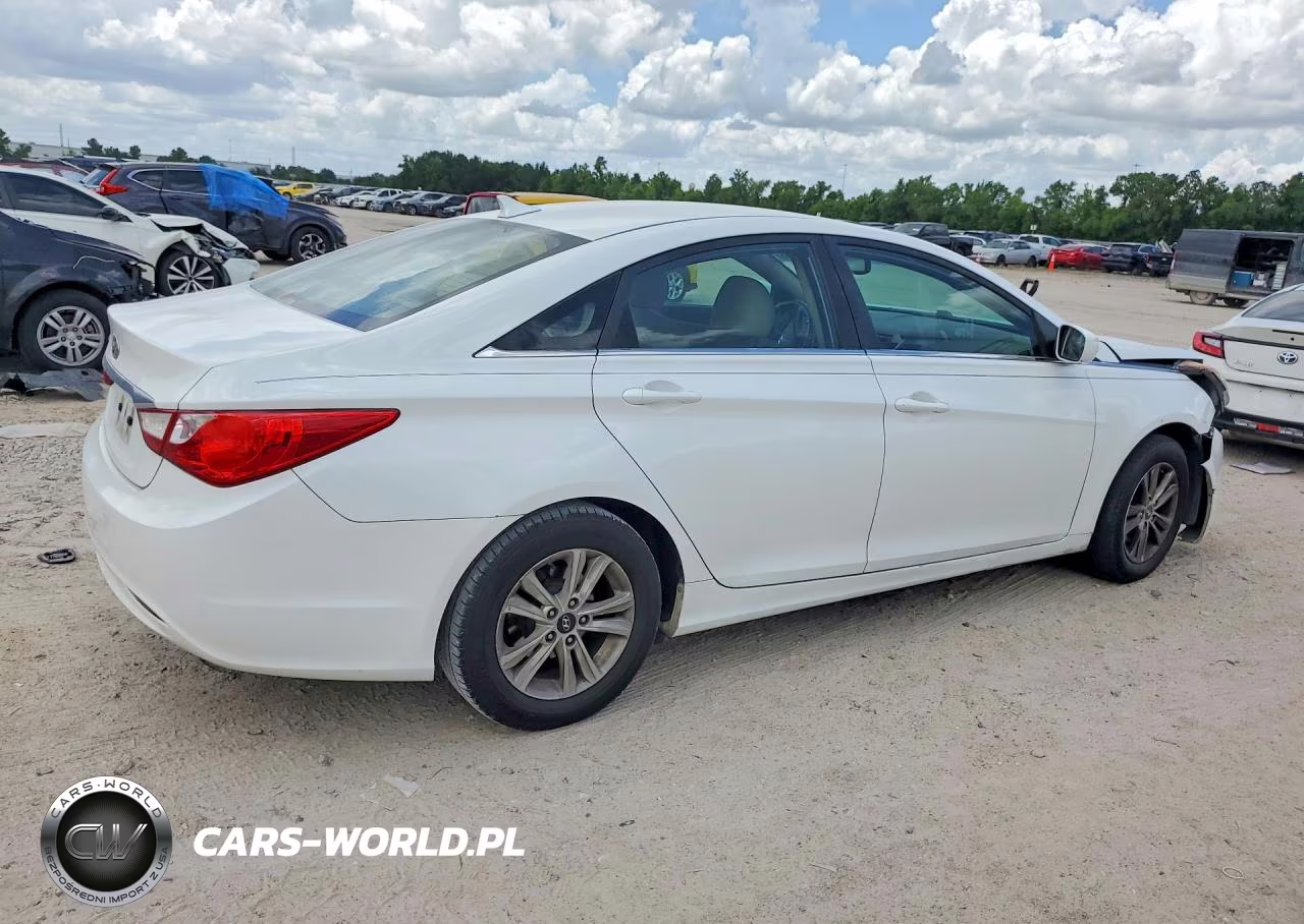2011 Hyundai Sonata Gls VIN:5NPEB4ACXBH107742 - 3