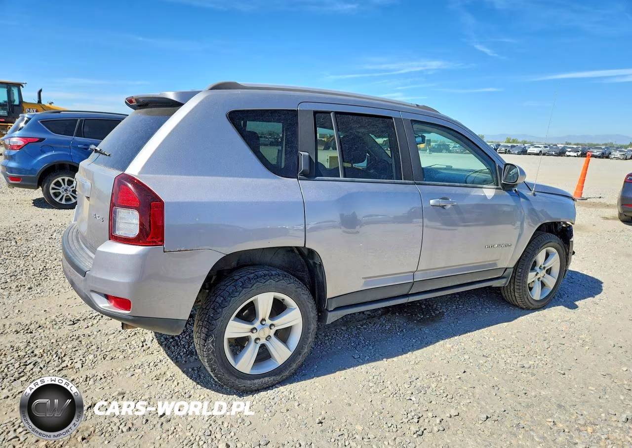 2016 Jeep Compass Latitude VIN:1C4NJDEB7GD733119 - 3