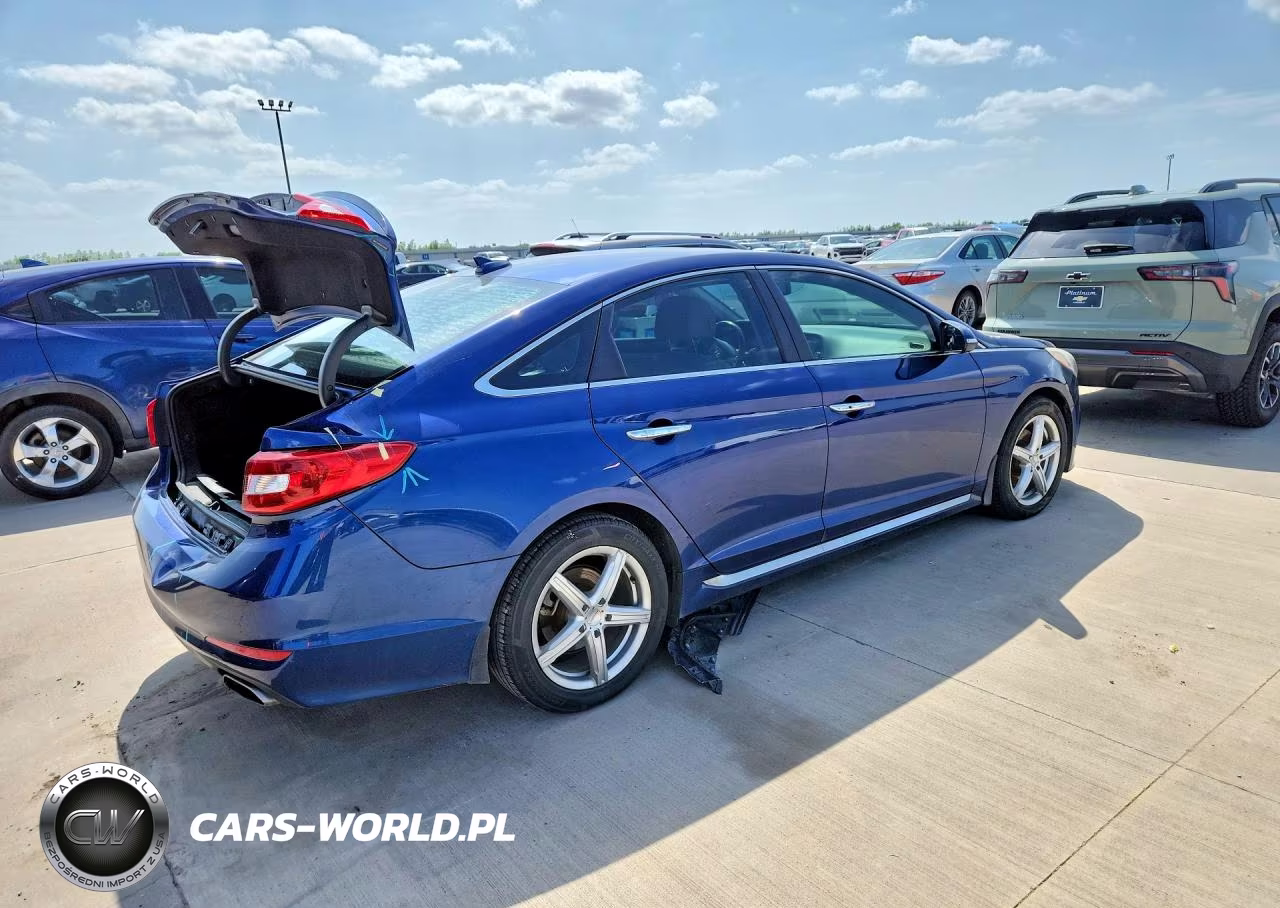 2016 Hyundai Sonata Sport VIN:5NPE34AF6GH345649 - 3