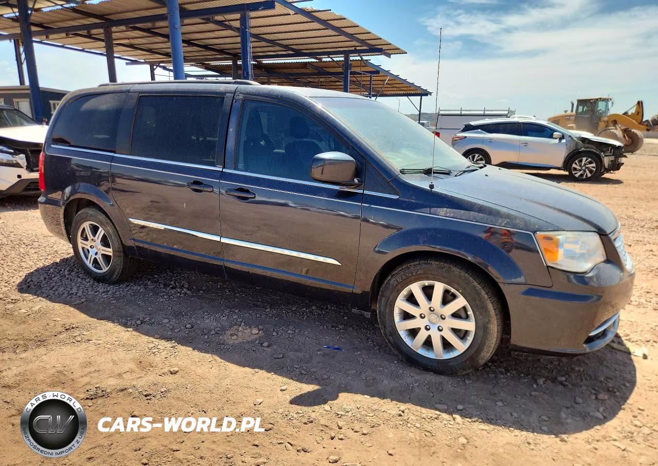 2013 Chrysler Town & Country Touring VIN:2C4RC1BG5DR690337 - 4