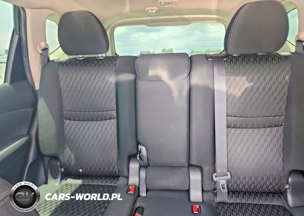 2017 Nissan Rogue S VIN:KNMAT2MT5HP523075 - 10