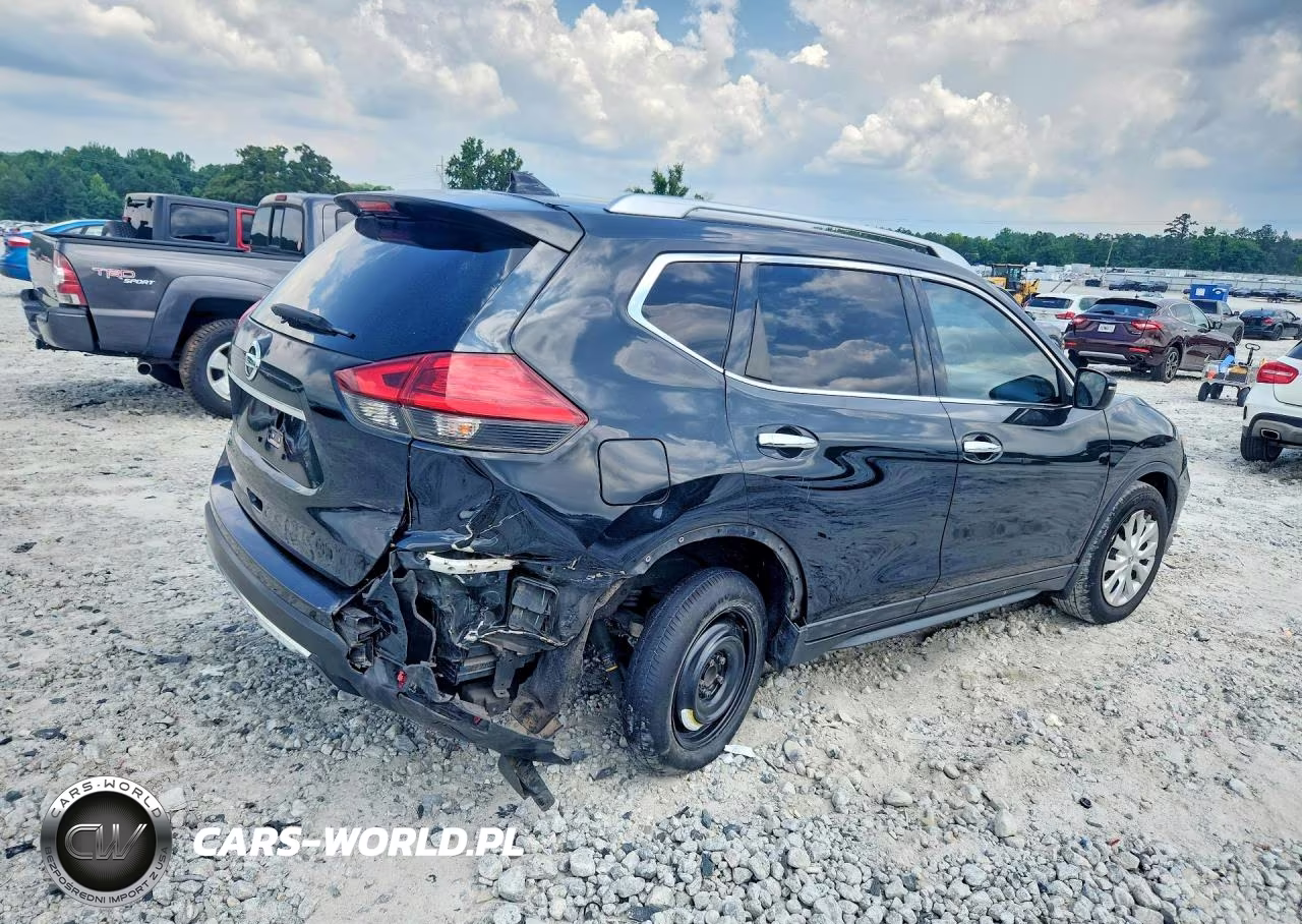 2017 Nissan Rogue S VIN:KNMAT2MT5HP523075 - 3