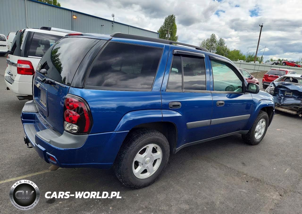 2005 Chevrolet Trailblazer Ls VIN:1GNDT13S752287478 - 3