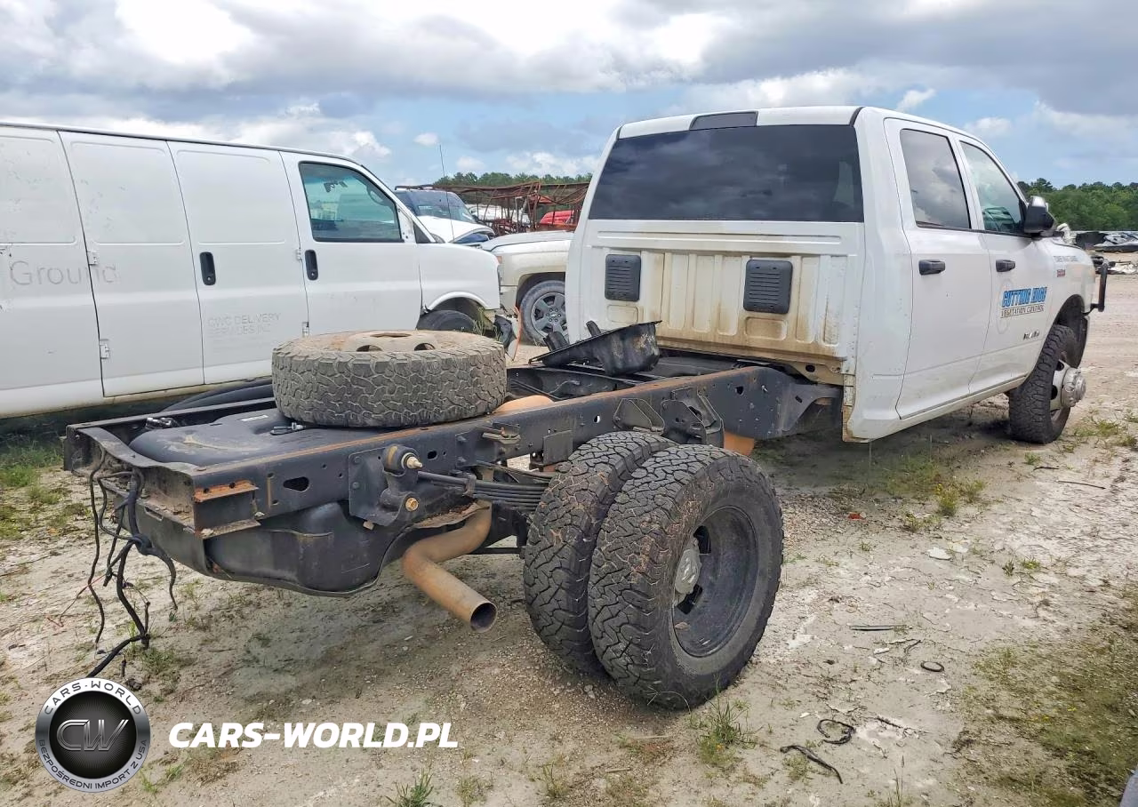 2019 Ram 3500 VIN:3C7WRTCJ3KG606562 - 3
