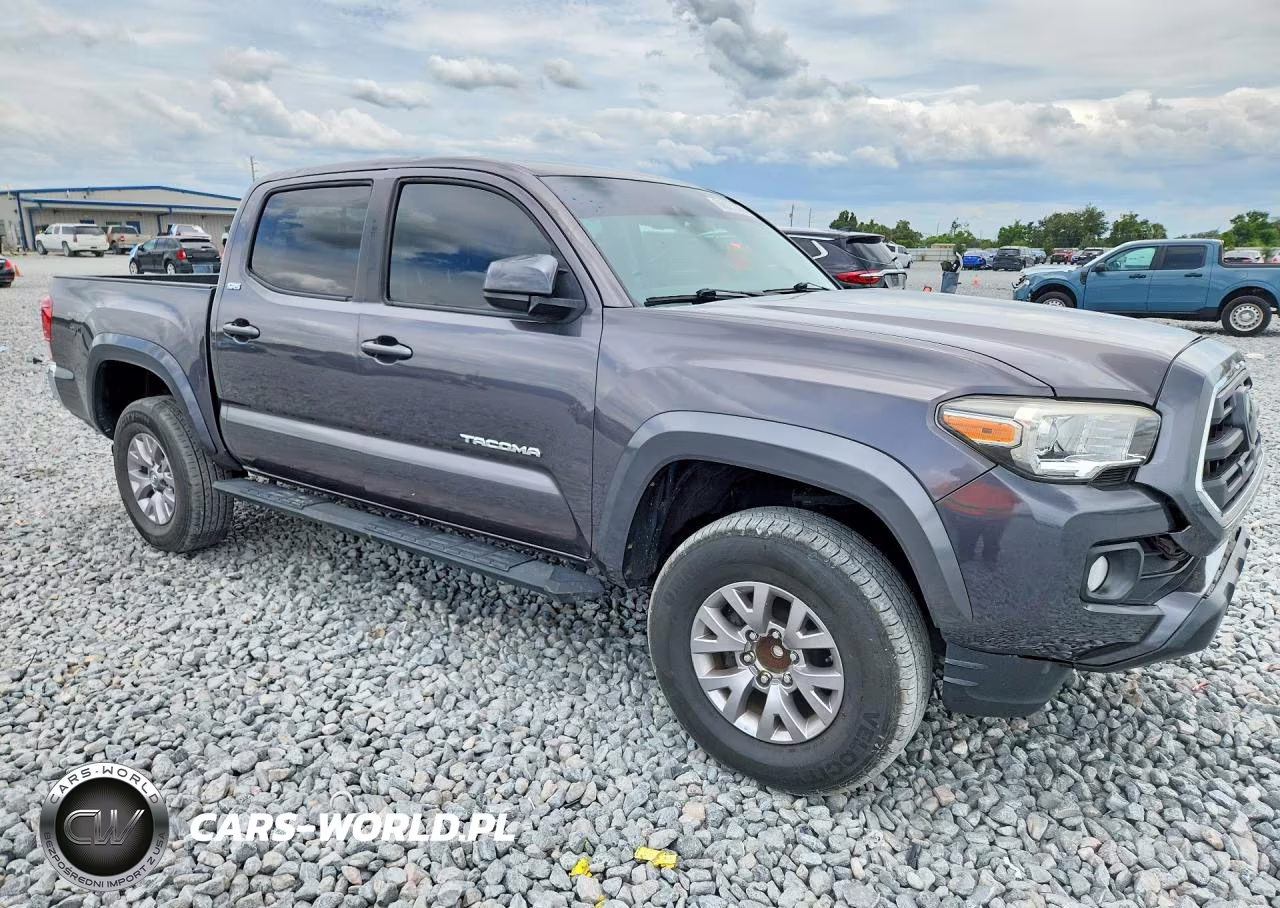 2018 Toyota Tacoma Sr5 V6 VIN:5TFAZ5CN3JX068963 - 4