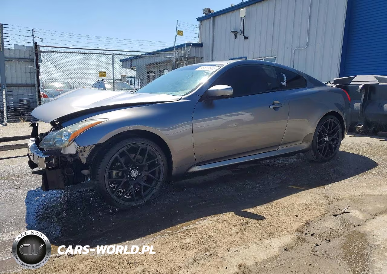 2013 Infiniti G37 Coupe Journey – zdjęcie 1 z 12
