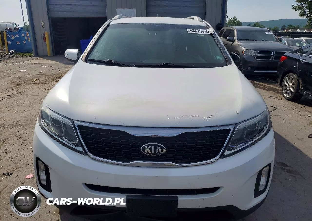 2014 Kia Sorento Lx VIN:5XYKTCA60EG440273 - 5