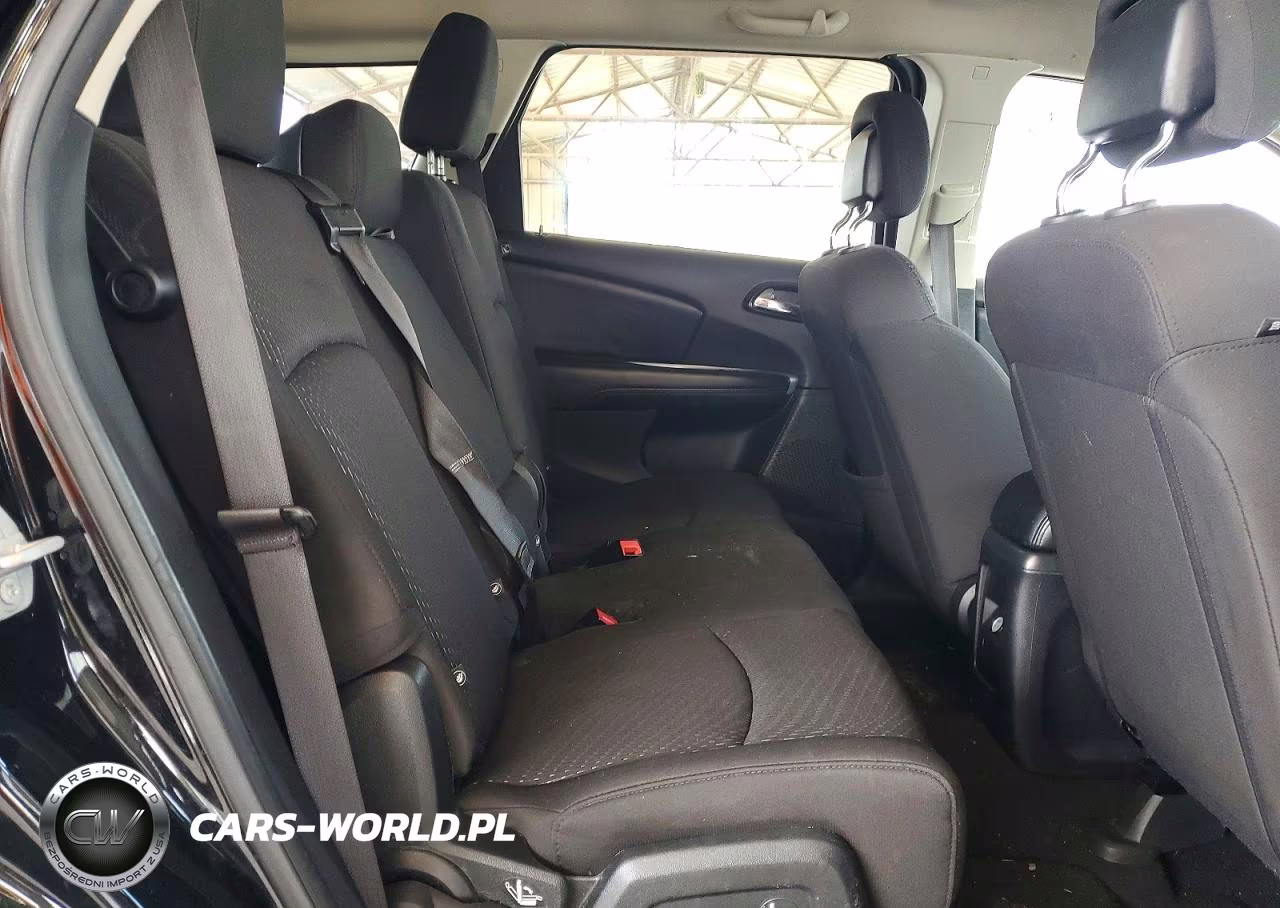2018 Dodge Journey Se VIN:3C4PDCAB9JT513921 - 10