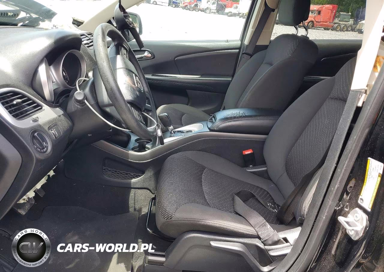 2018 Dodge Journey Se VIN:3C4PDCAB9JT513921 - 7