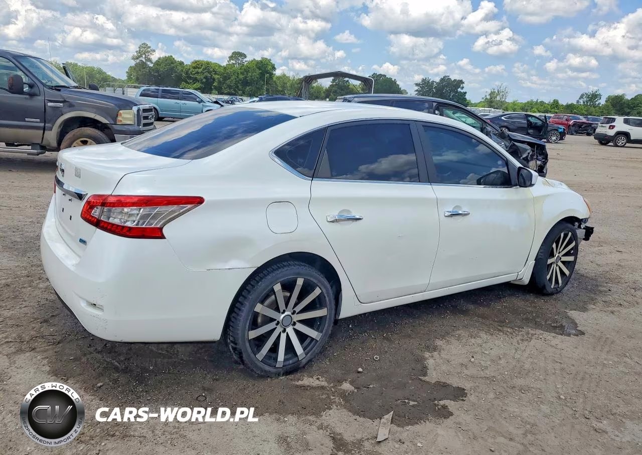 2014 Nissan Sentra S VIN:3N1AB7AP2EL661870 - 3