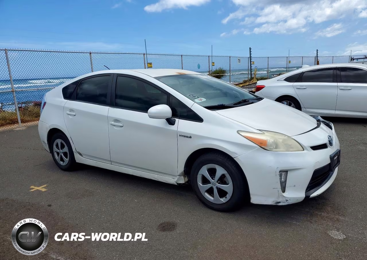 2013 Toyota Prius One VIN:JTDKN3DU9D1707316 - 4