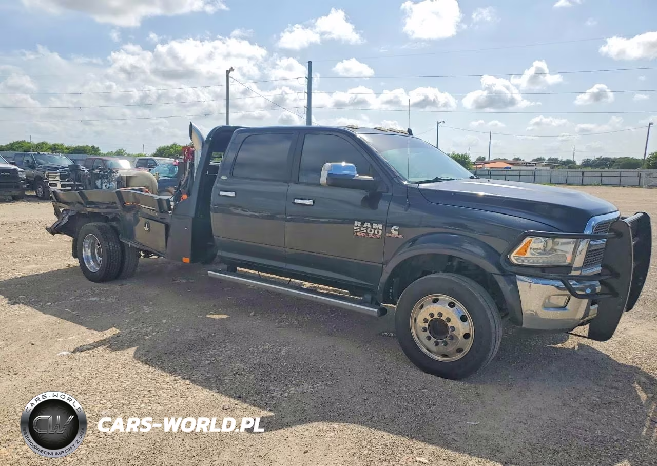 2018 Ram 5500 VIN:3C7WRNFL2JG322380 - 4
