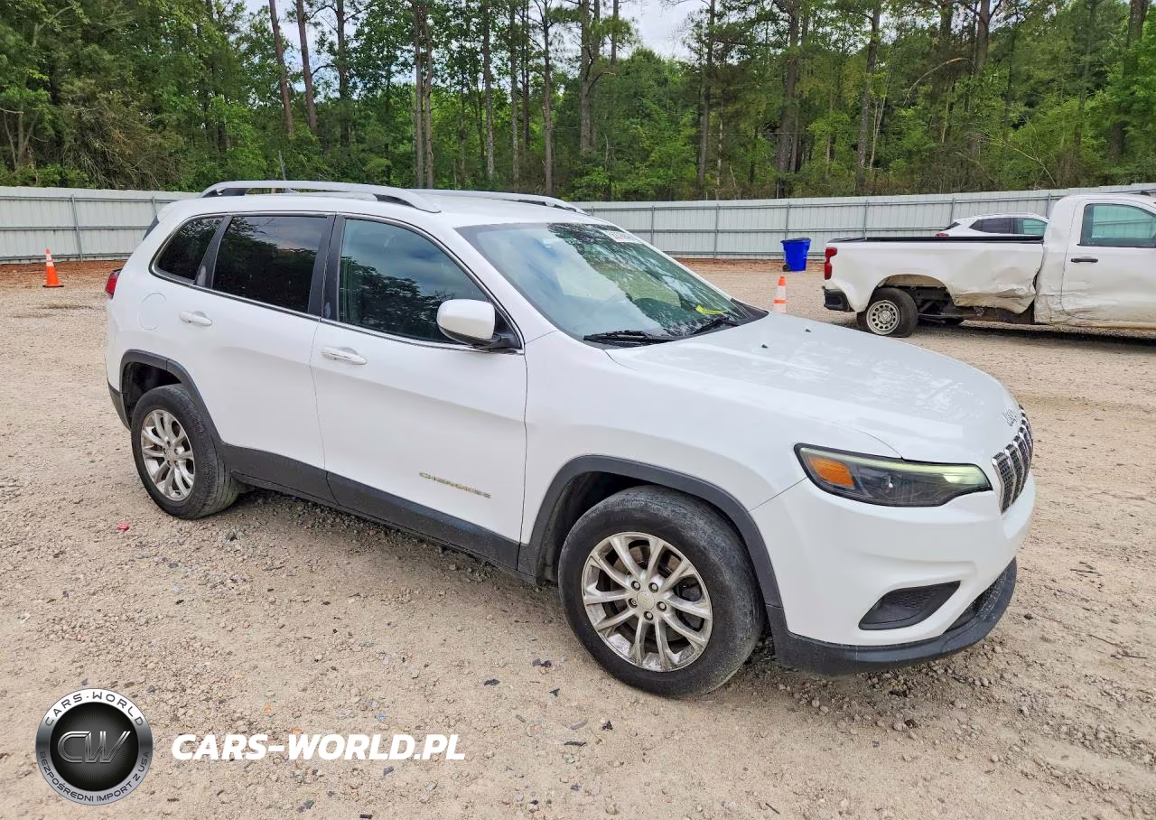 2019 Jeep Cherokee Latitude VIN:1C4PJLCB7KD114518 - 4