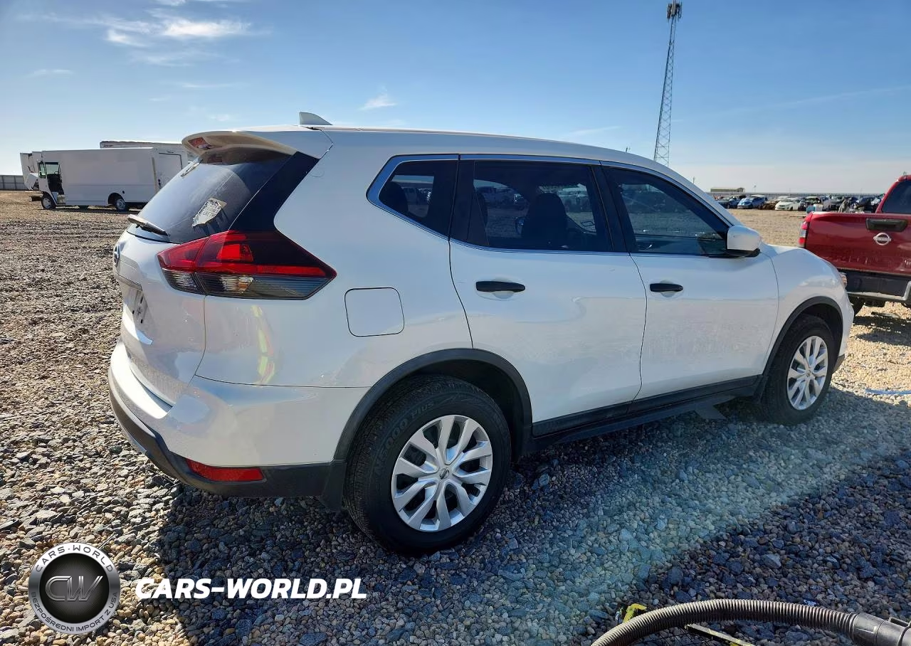 2018 Nissan Rogue S VIN:KNMAT2MV0JP574474 - 3