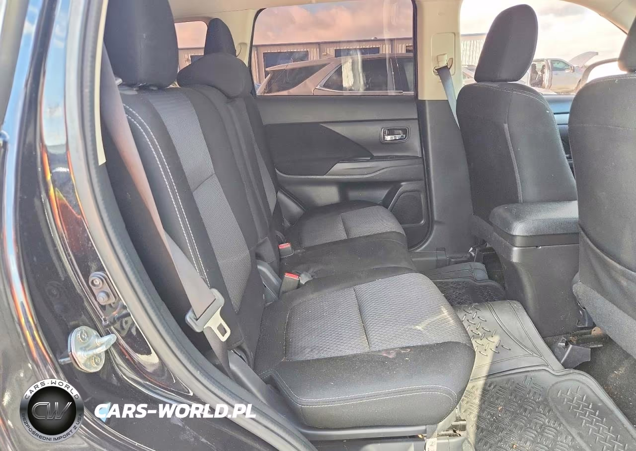 2018 Mitsubishi Outlander Es VIN:JA4AD2A3XJZ009695 - 11