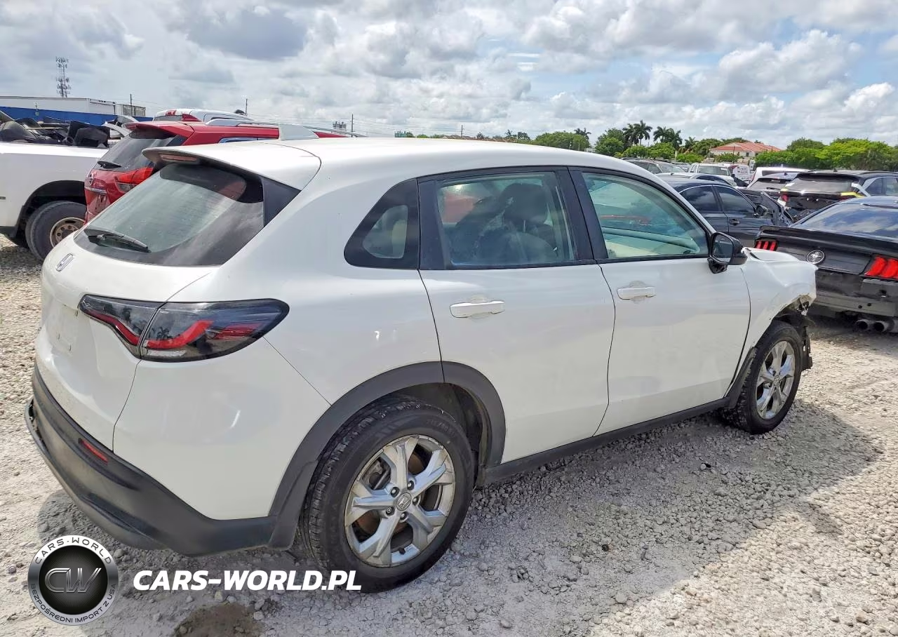 2025 Honda Hr-V Lx VIN:3CZRZ1H38SM704572 - 3