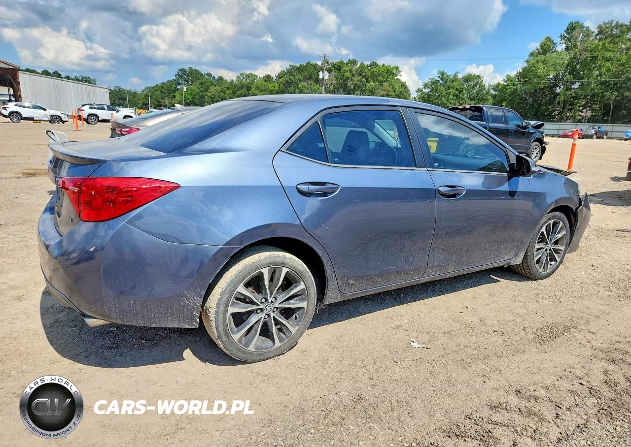 2018 Toyota Corolla Se VIN:2T1BURHE2JC963863 - 3
