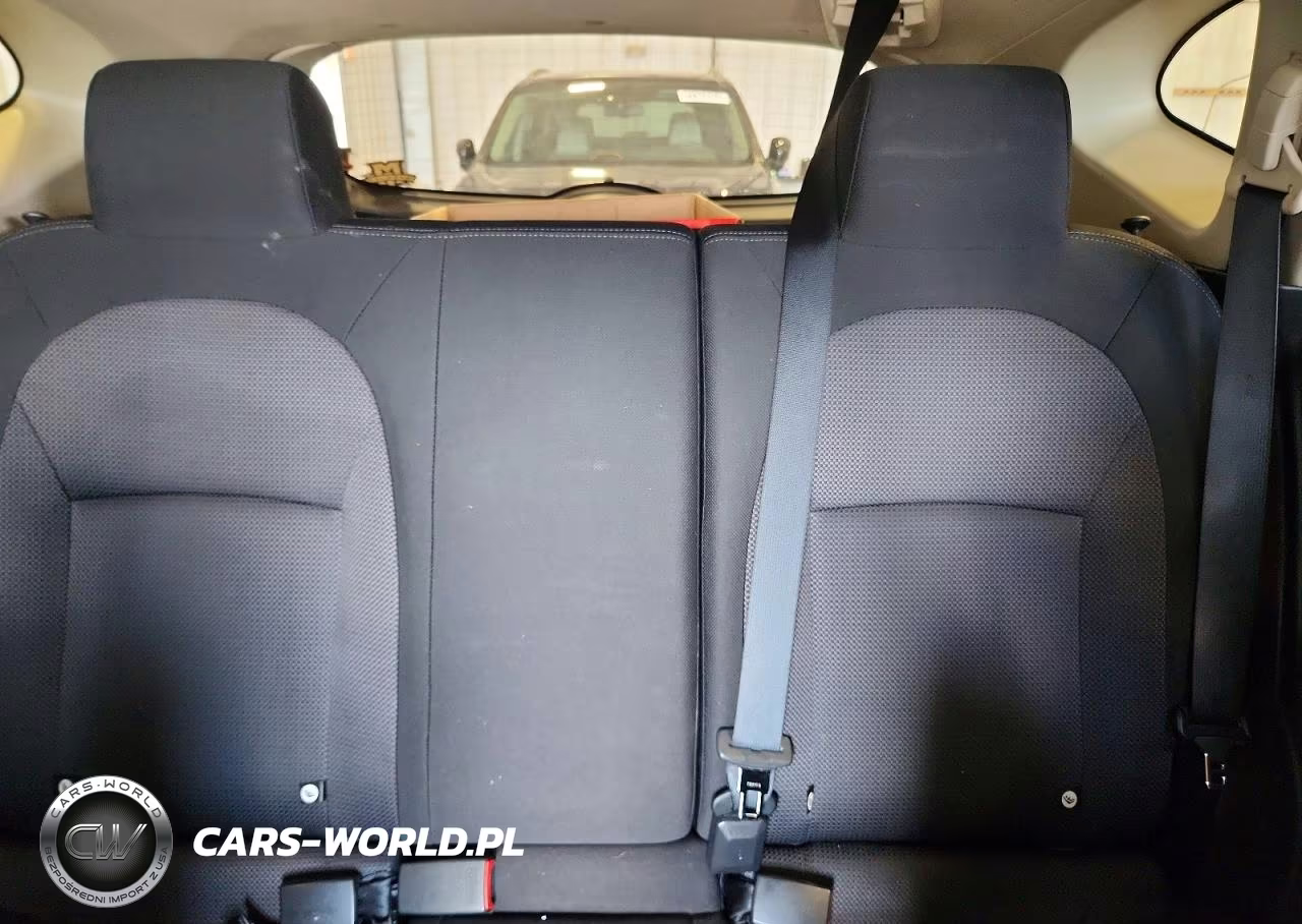 2011 Nissan Rogue S VIN:JN8AS5MVXBW301218 - 10