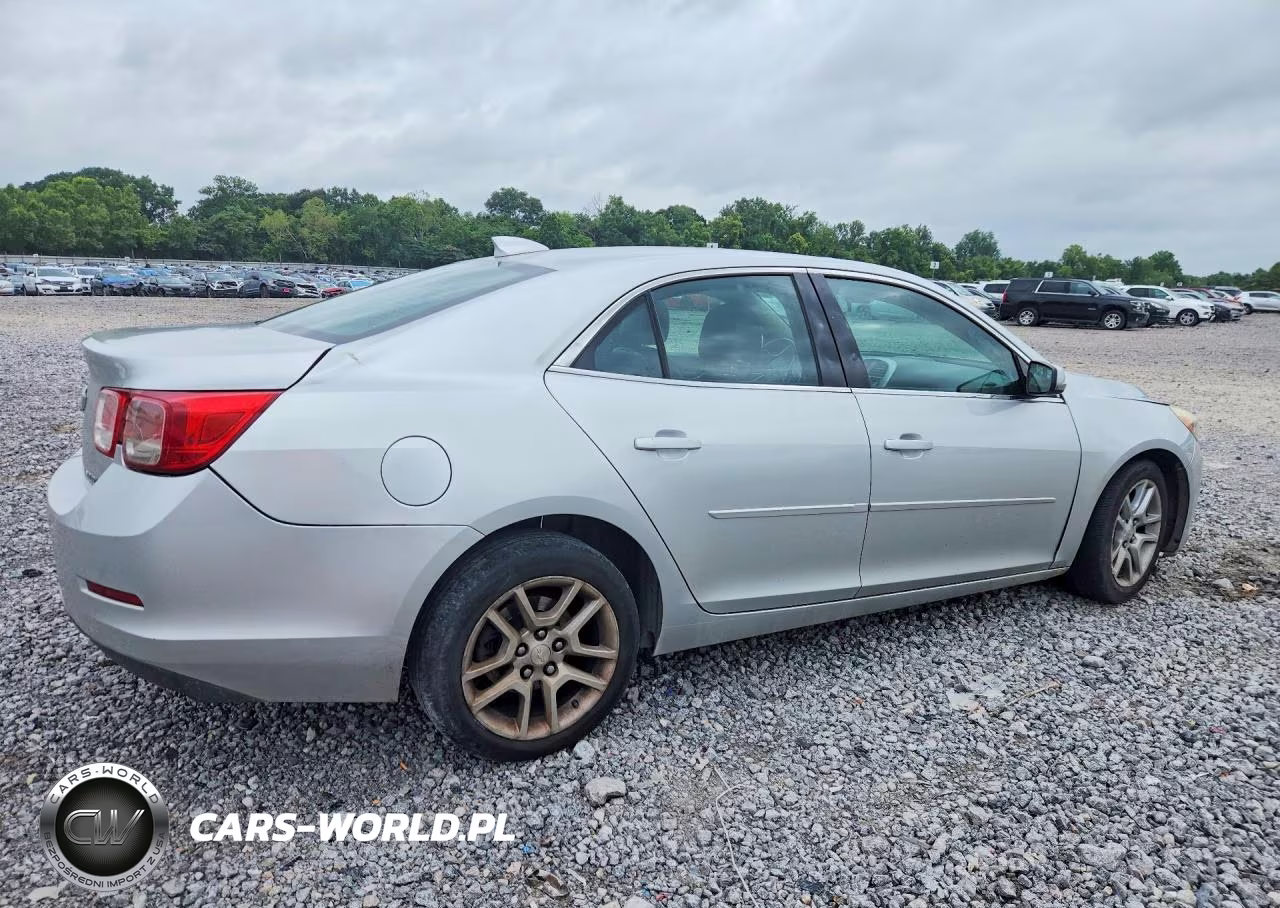 2015 Chevrolet Malibu 1Lt VIN:1G11C5SL4FF354473 - 3