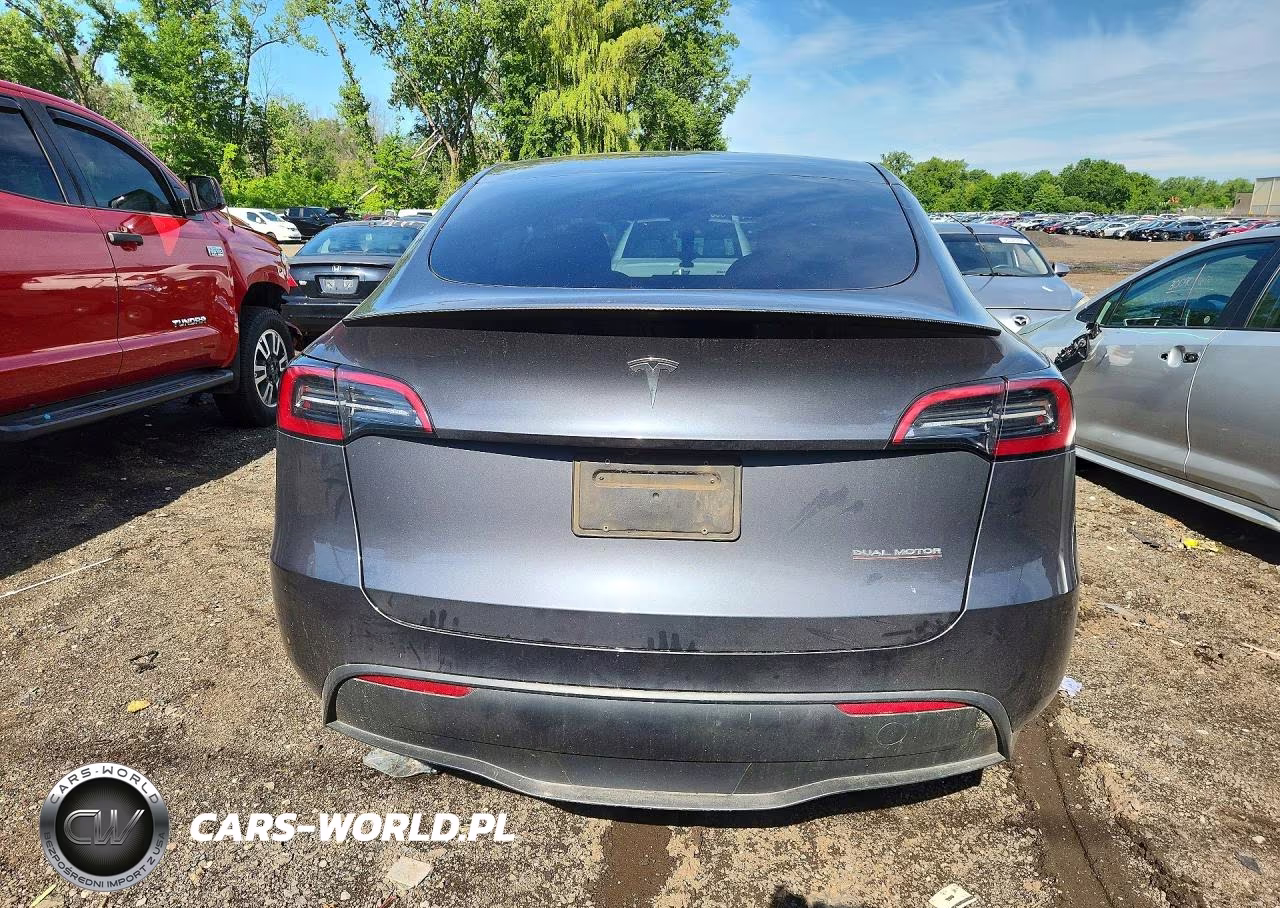 2023 Tesla Model Y VIN:7SAYGDEF8PF948468 - 6