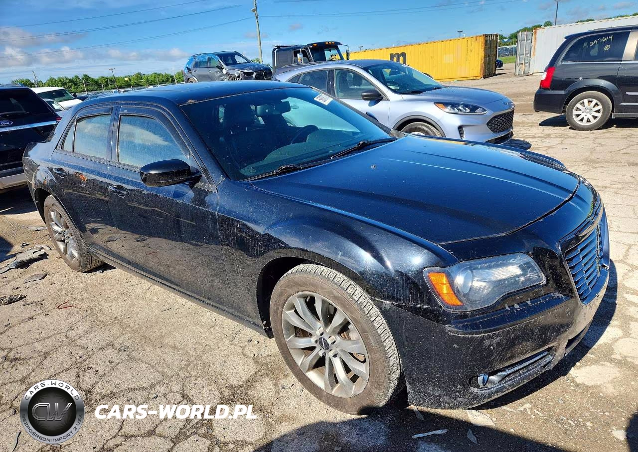 2014 Chrysler 300 S VIN:2C3CCAGG4EH352776 - 4