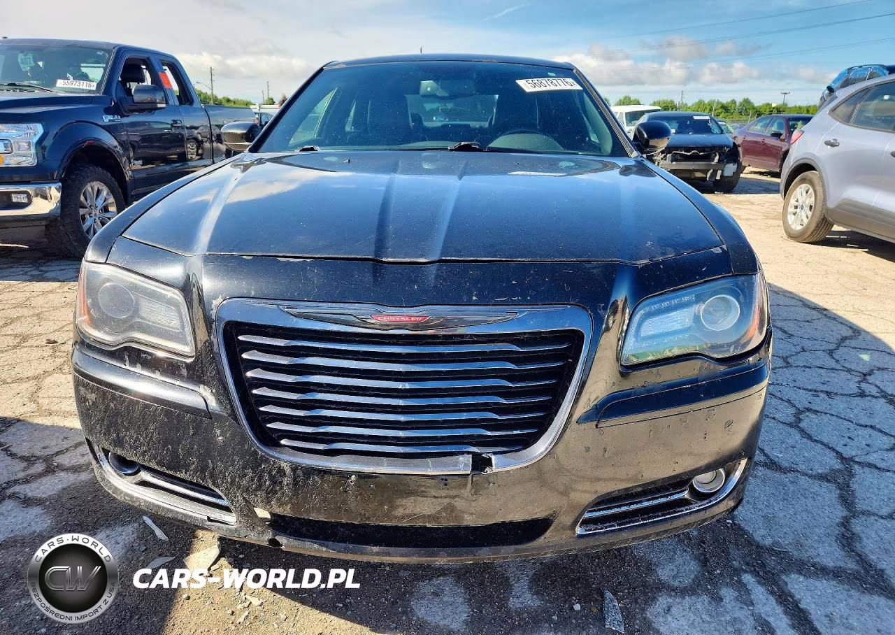 2014 Chrysler 300 S VIN:2C3CCAGG4EH352776 - 5
