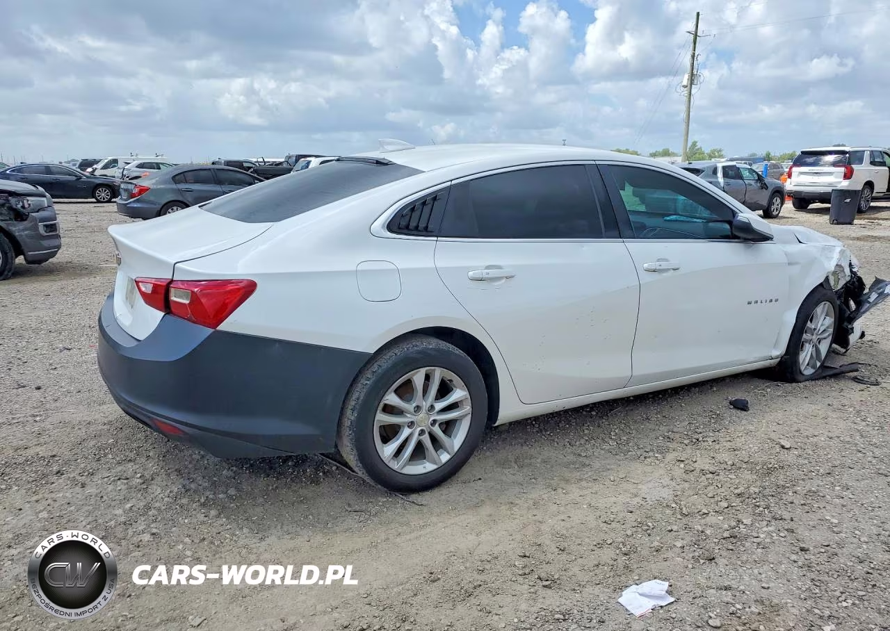 2018 Chevrolet Malibu Lt VIN:1G1ZD5ST2JF131857 - 3