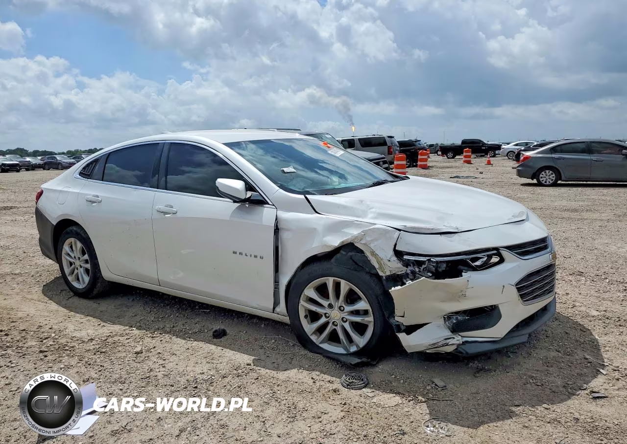 2018 Chevrolet Malibu Lt VIN:1G1ZD5ST2JF131857 - 4