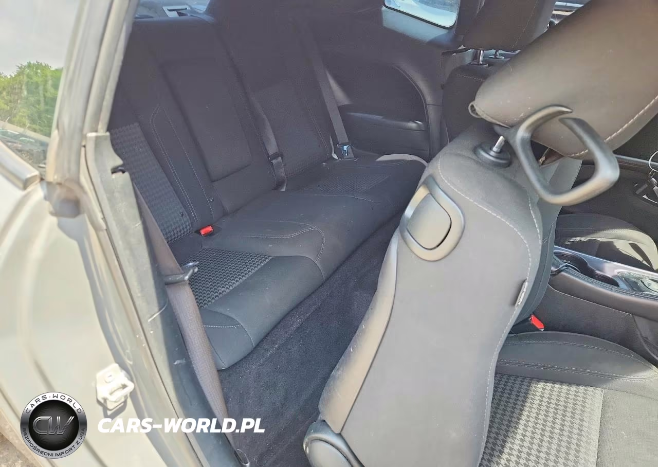 2018 Dodge Challenger Sxt VIN:2C3CDZAG3JH317953 - 10