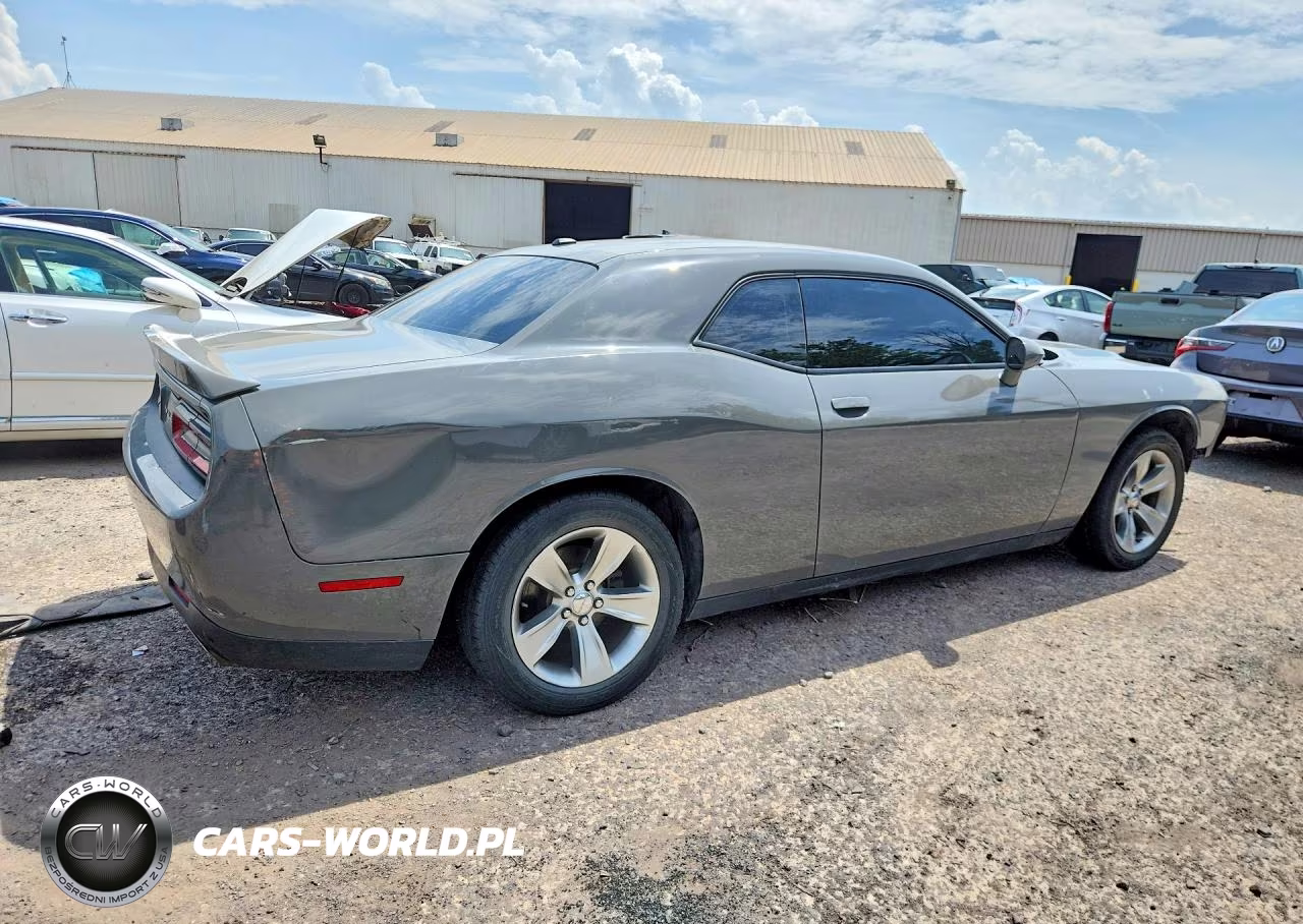 2018 Dodge Challenger Sxt VIN:2C3CDZAG3JH317953 - 3