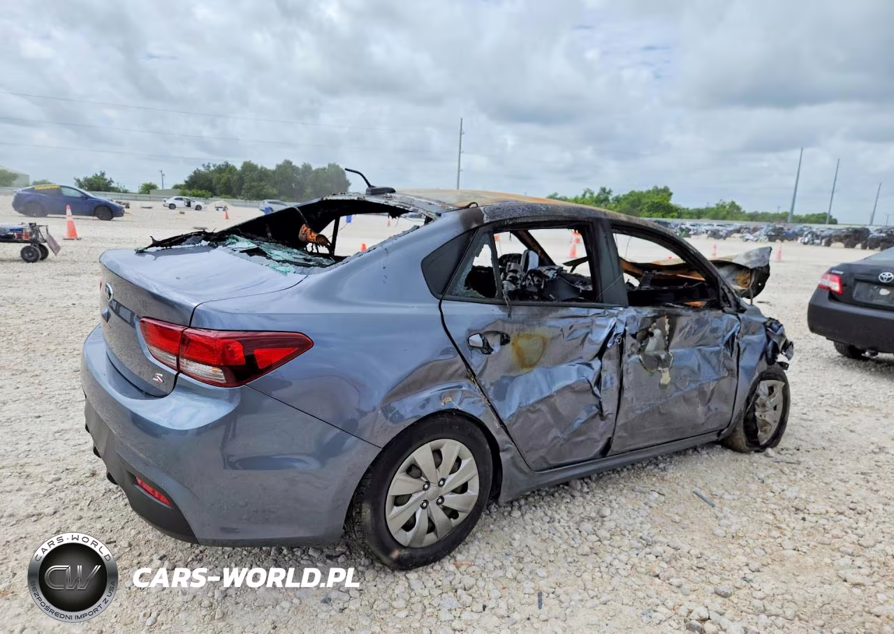 2020 Kia Rio S VIN:3KPA24AD7LE337378 - 3