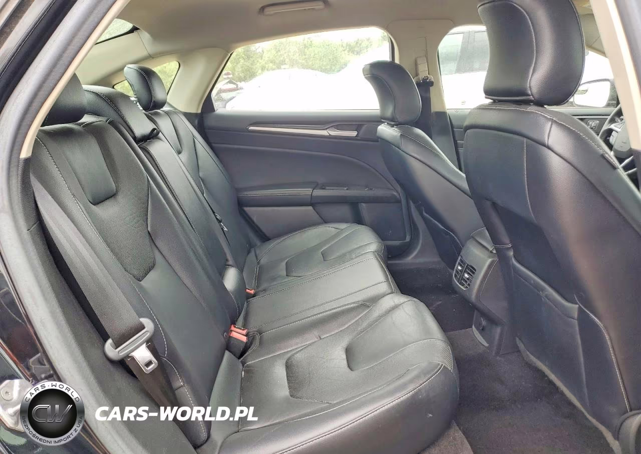 2017 Ford Fusion Titanium VIN:3FA6P0K94HR162829 - 10