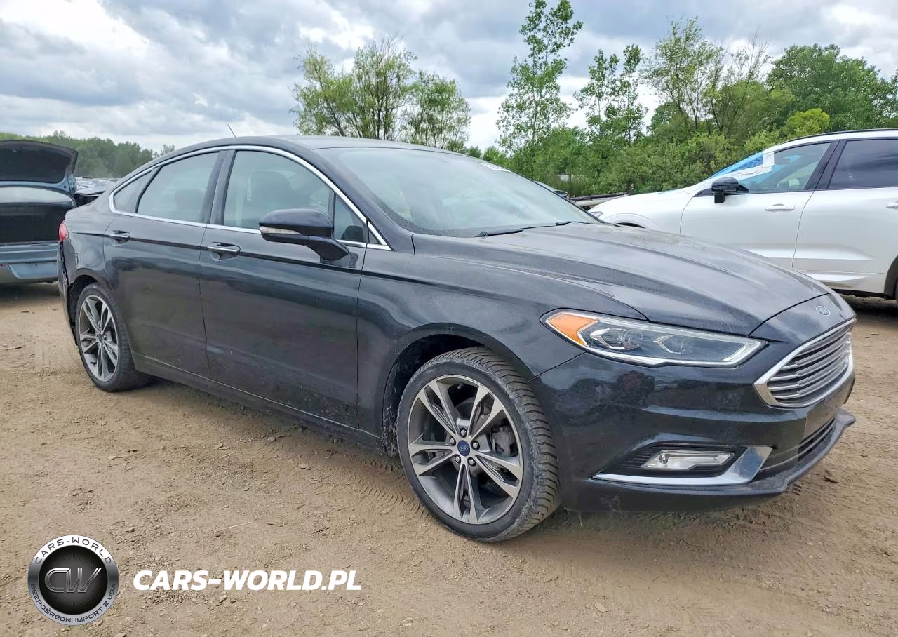 2017 Ford Fusion Titanium VIN:3FA6P0K94HR162829 - 4