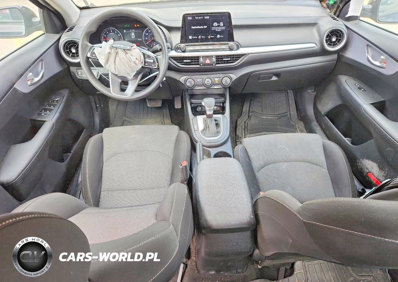 2024 Kia Forte Lxs VIN:3KPF24AD2RE783842 - 8
