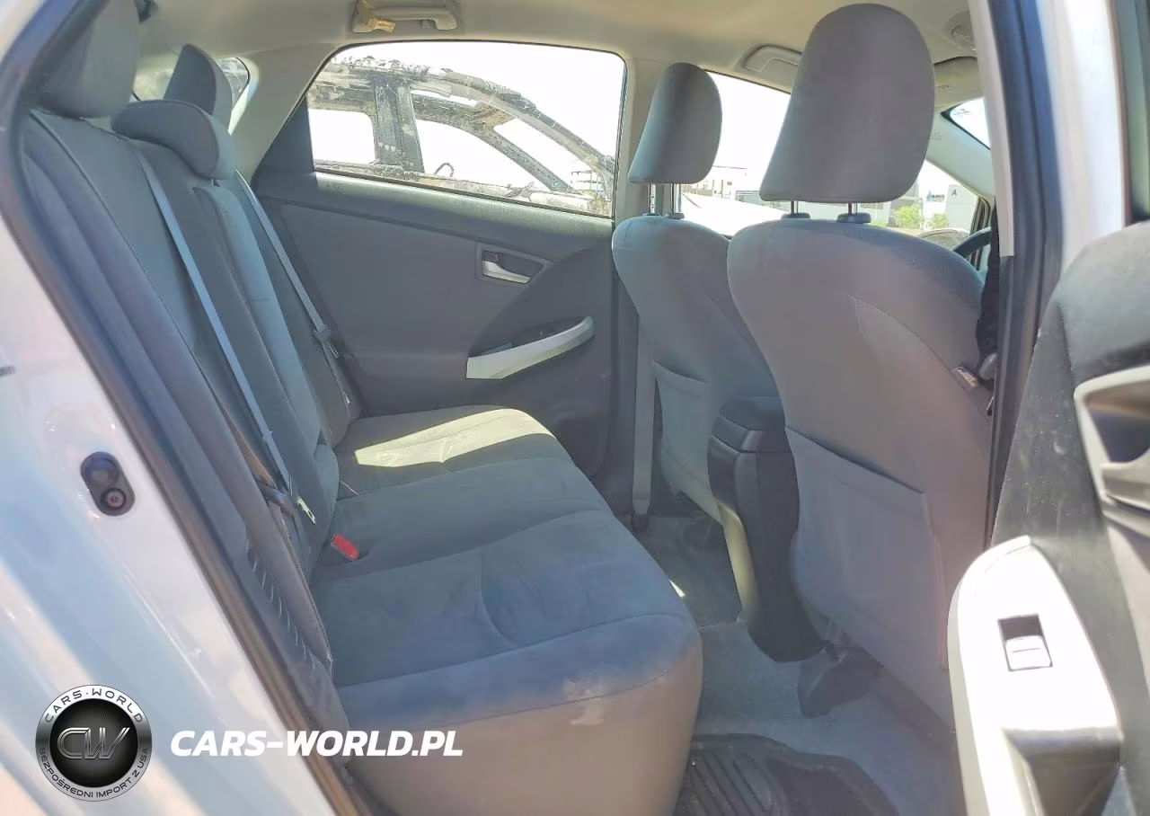 2013 Toyota Prius Three VIN:JTDKN3DU8D0344481 - 10
