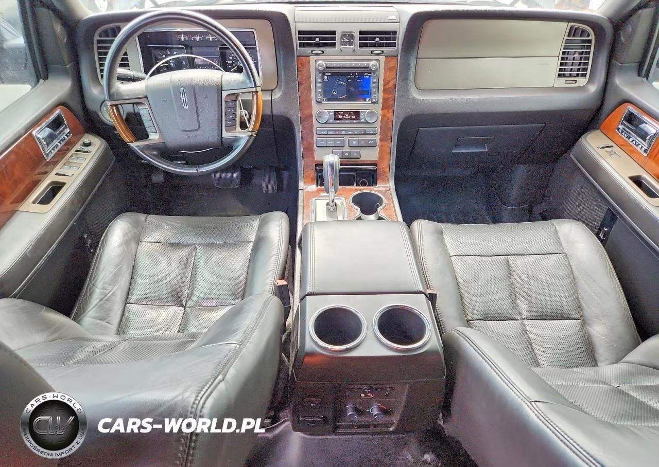 2014 Lincoln Navigator VIN:5LMJJ2J59EEL01747 - 8