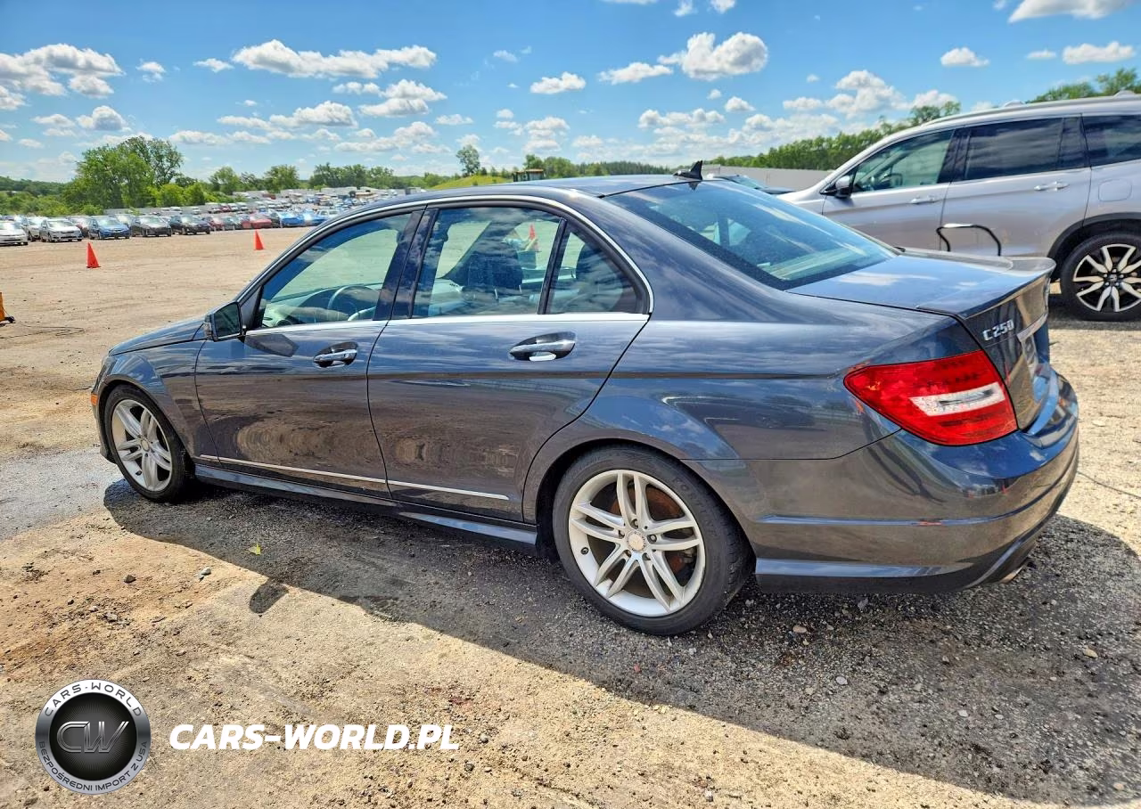 2013 Mercedes-Benz C 250 VIN:WDDGF4HB4DA786451 - 2