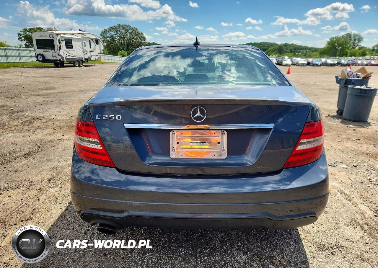 2013 Mercedes-Benz C 250 VIN:WDDGF4HB4DA786451 - 6