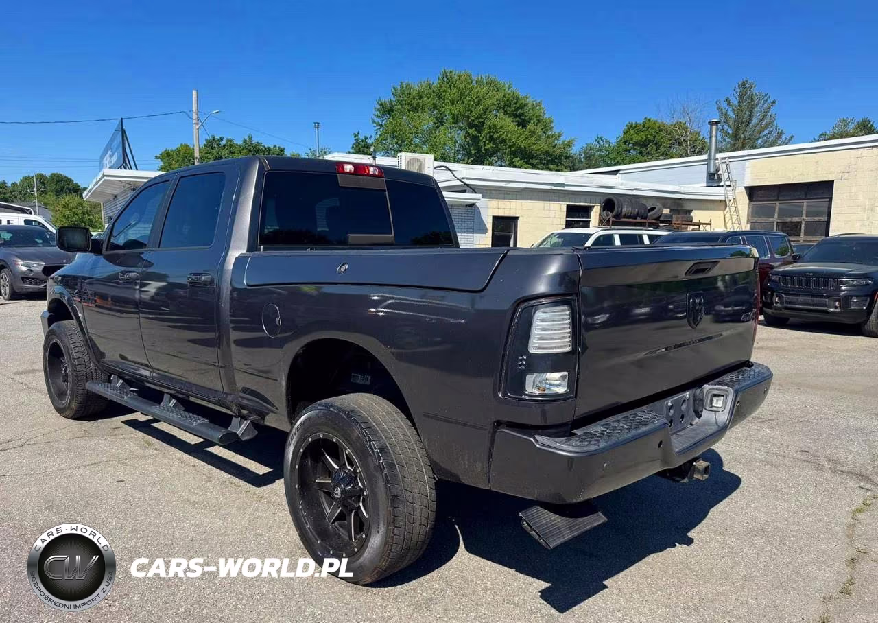 2017 Ram 2500 Laramie VIN:3C6UR5FL6HG721170 - 3