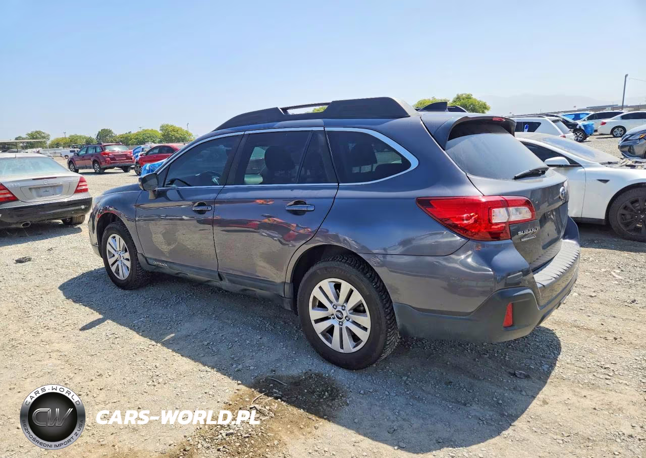 2019 Subaru Outback 2.5I Premium VIN:4S4BSAFCXK3303505 - 2