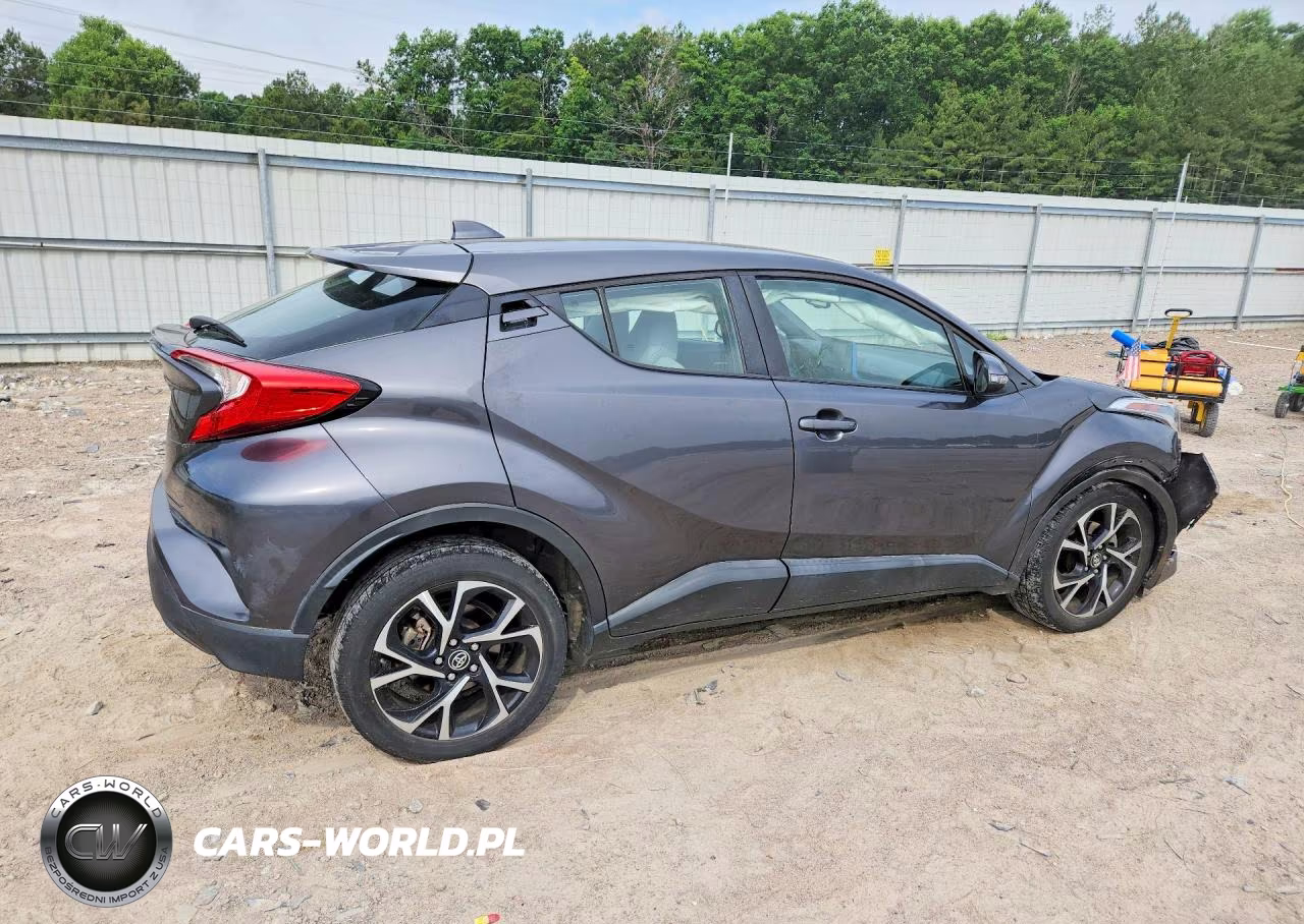 2019 Toyota C-Hr Xle VIN:NMTKHMBX4KR083675 - 3