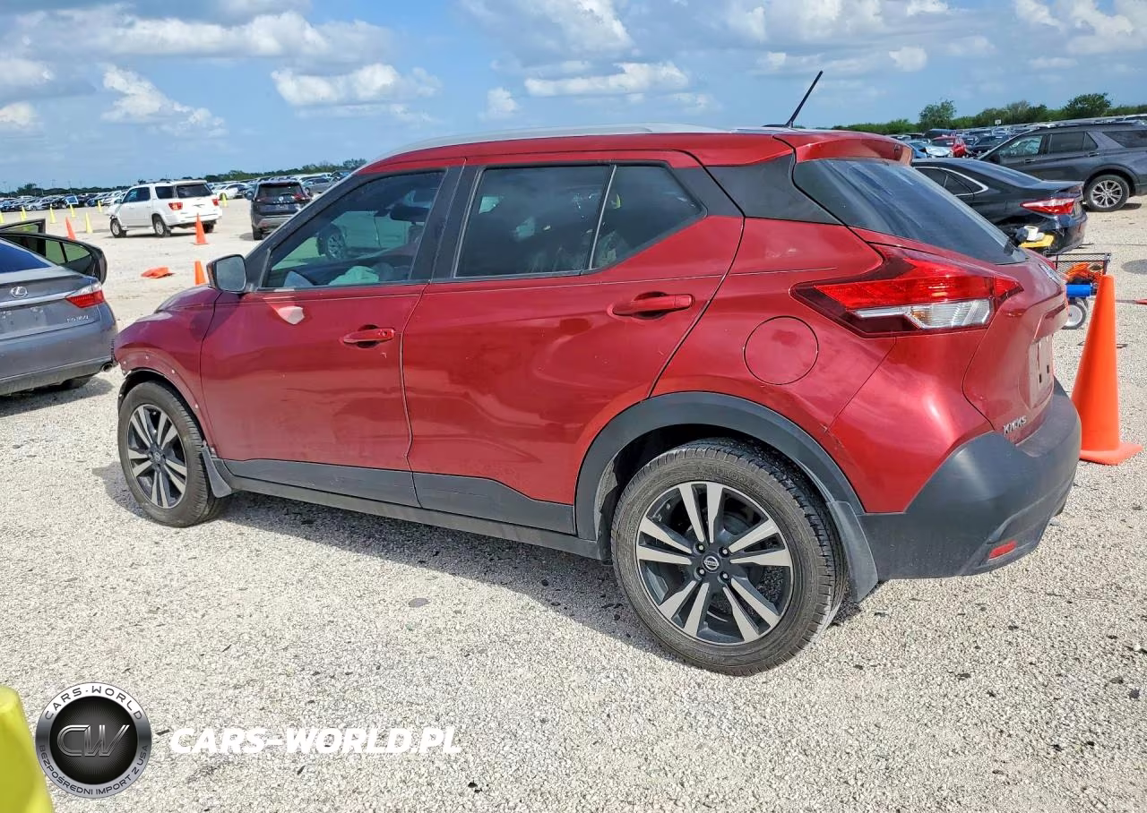 2018 Nissan Kicks Sv VIN:3N1CP5CU1JL541389 - 2