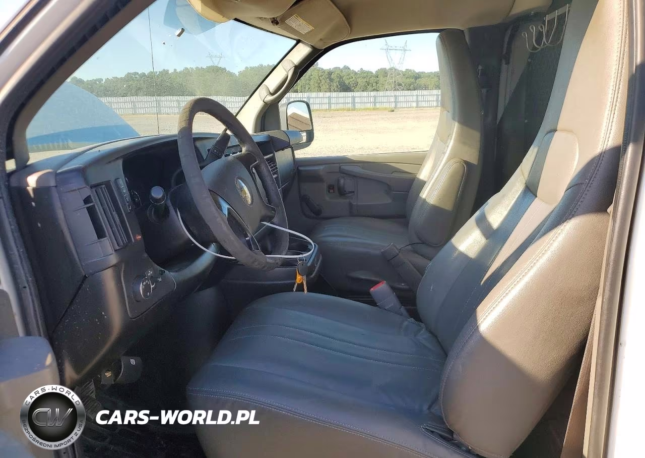 2010 Chevrolet Express G2500 VIN:1GCZGFBA7A1141462 - 7