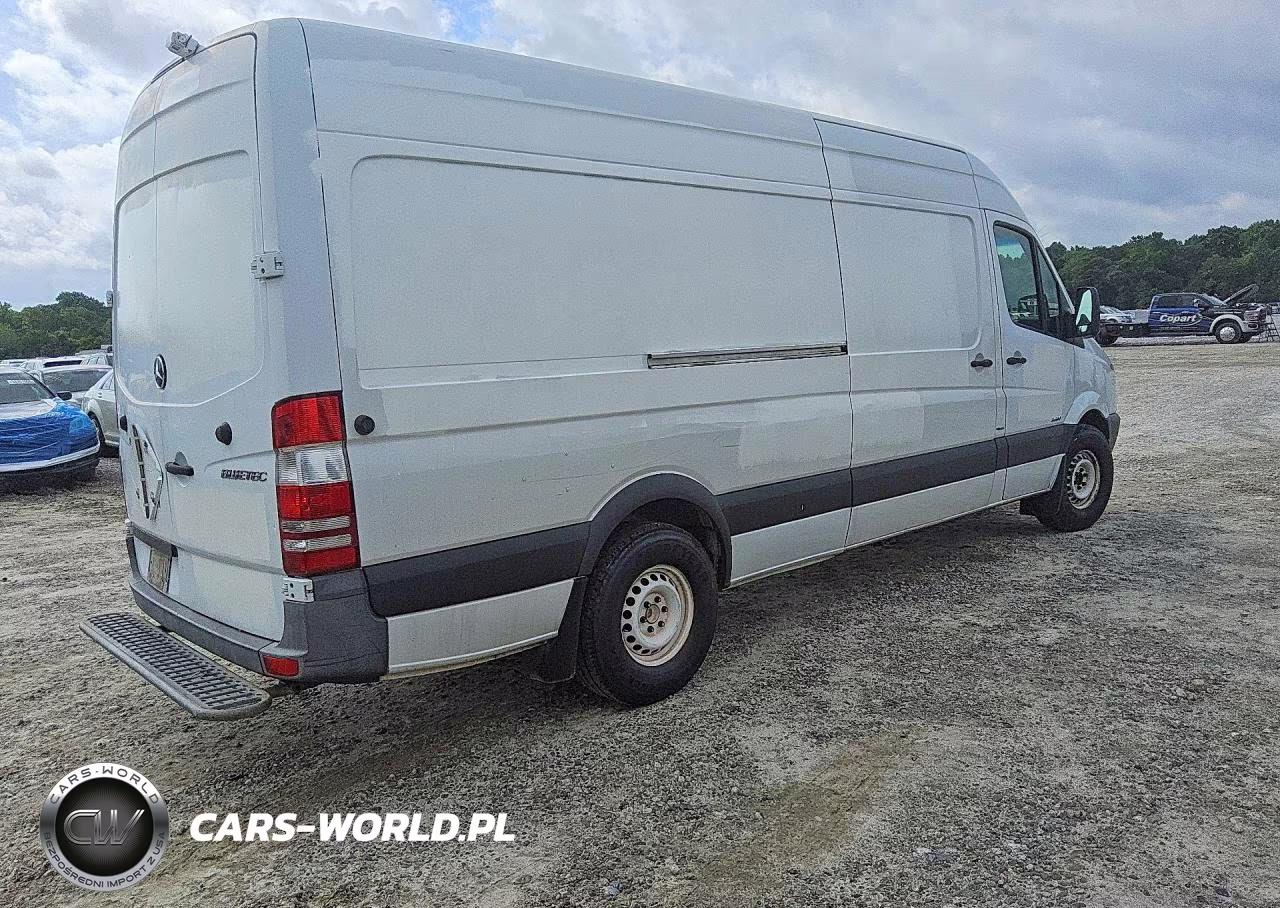 2012 Mercedes Benz Sprinter 2500 Delivery Van VIN:WD3PE8CB0C5674629 - 3