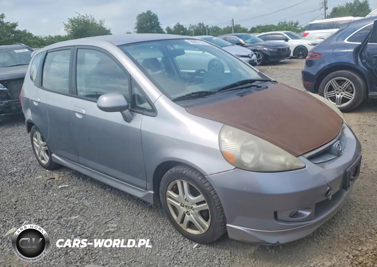 2008 Honda Fit Sport VIN:JHMGD38638S021694 - 4