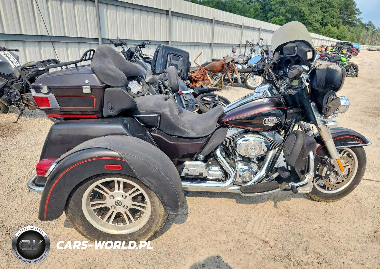 2011 Harley-Davidson Flhtcutg