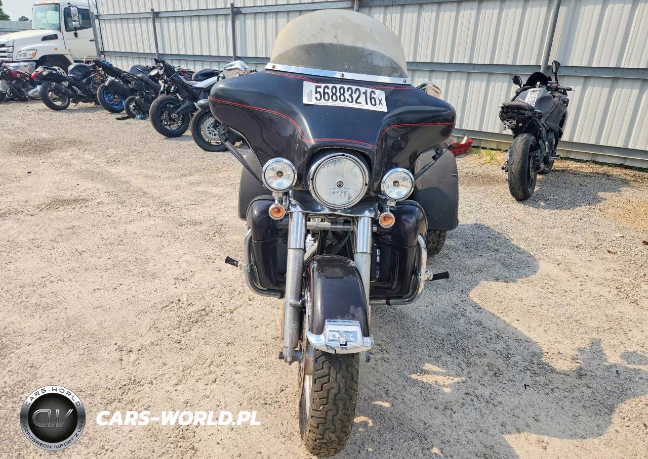 2011 Harley-Davidson Flhtcutg VIN:1HD1MAM15BB852593 - 2