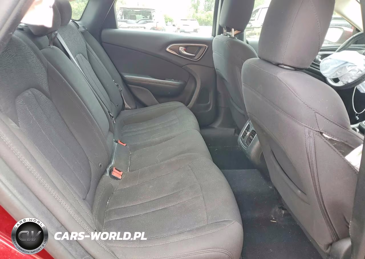 2015 Chrysler 200 Limited VIN:1C3CCCAB4FN614507 - 10